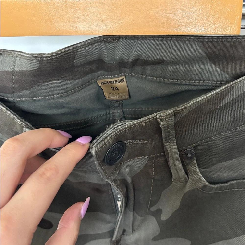 NWT True Religion- Camo Skinny Jeans - Picture 7 of 9